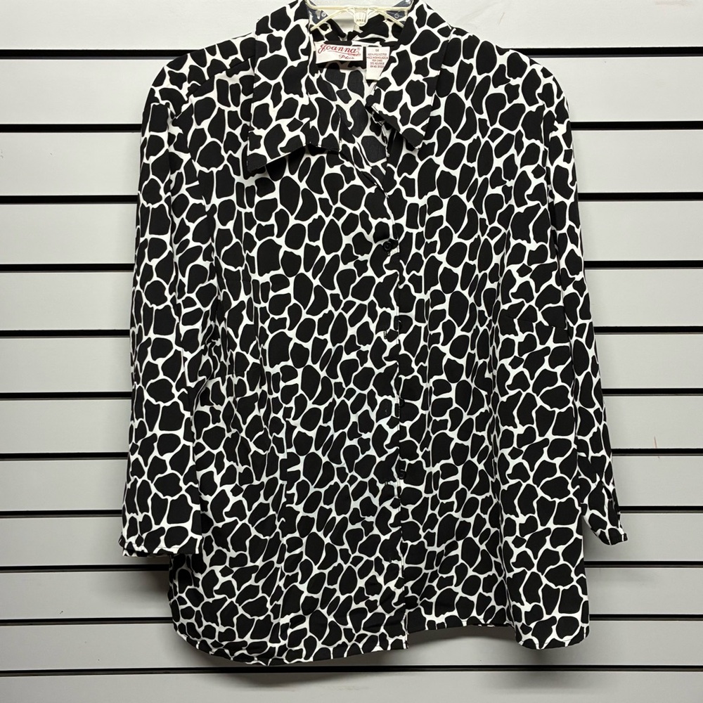 Anna Black and White Patterned Blouse